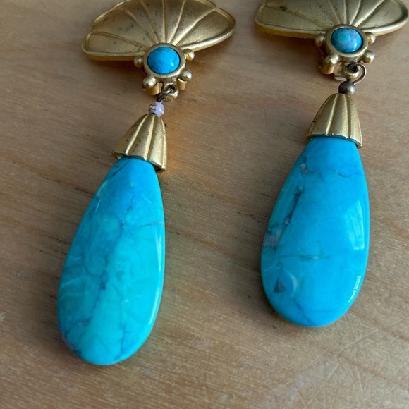 Vintage gold and turquoise clip earrings - Picture 1 of 4